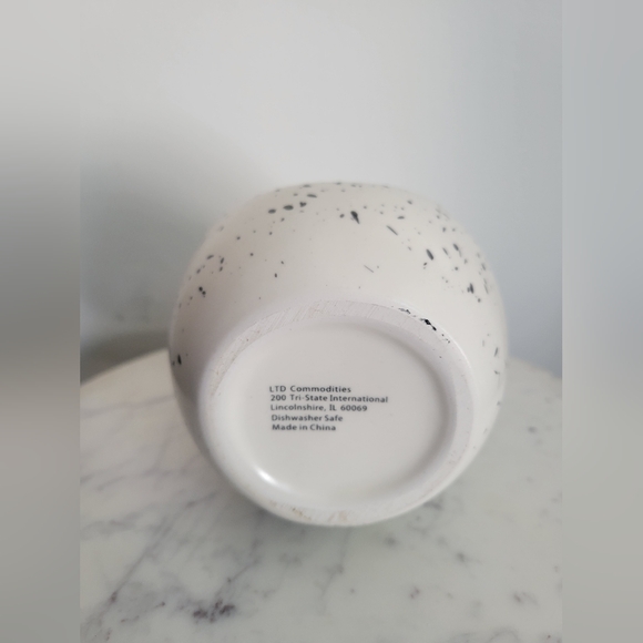 LTD Commodities Spoon Rest White with Black Specks BRAND NEW - Picture 4 of 4